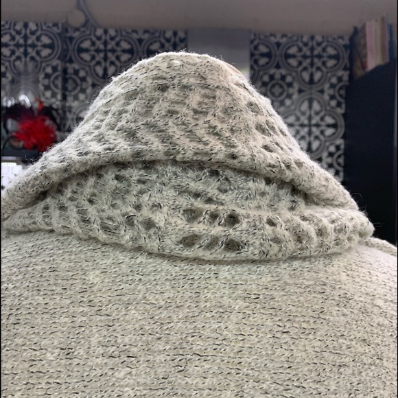 Simply Noelle convertible sweater cardi/pullover - Picture 7 of 9